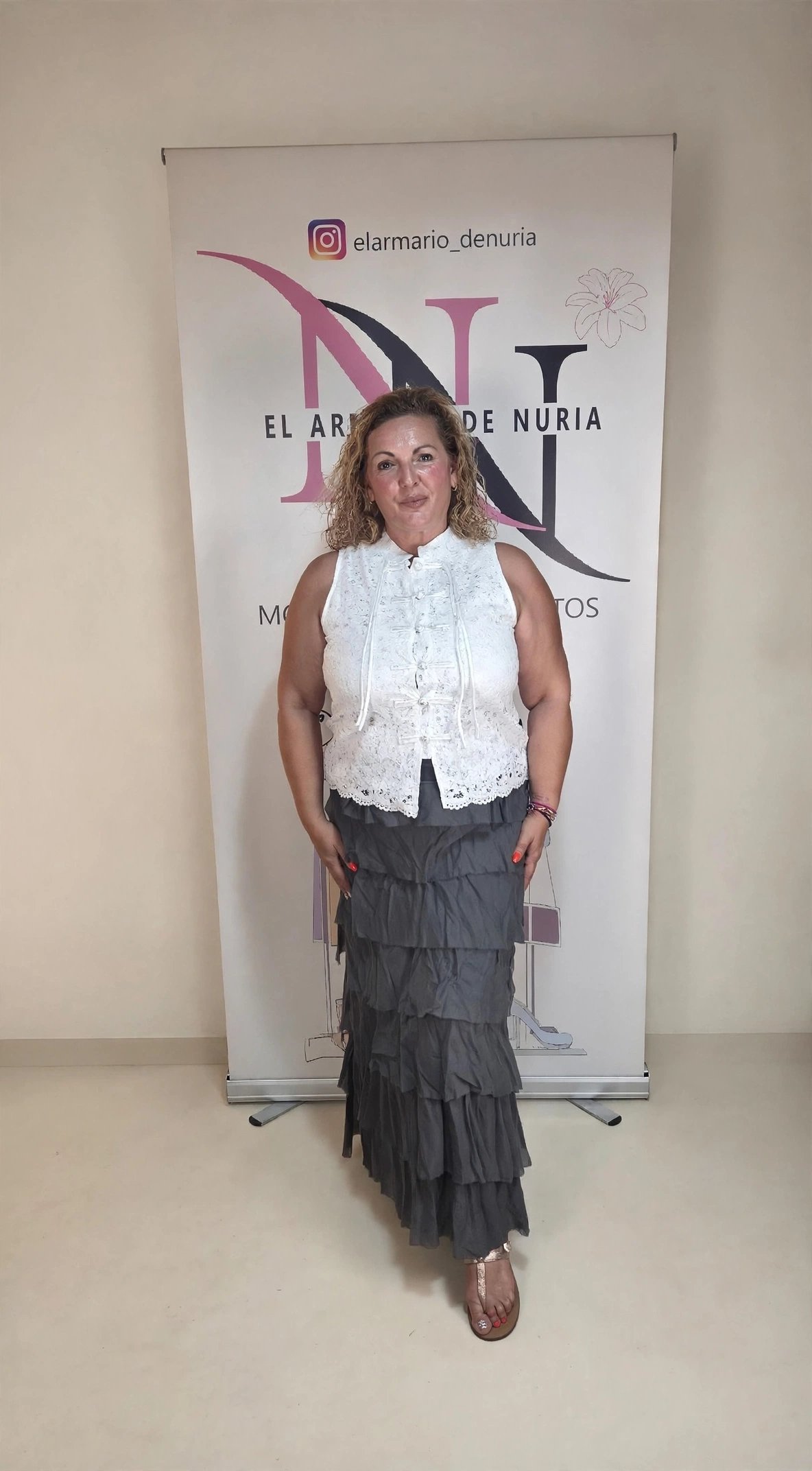2026/07/1000239436.jpg falda dual capri gris