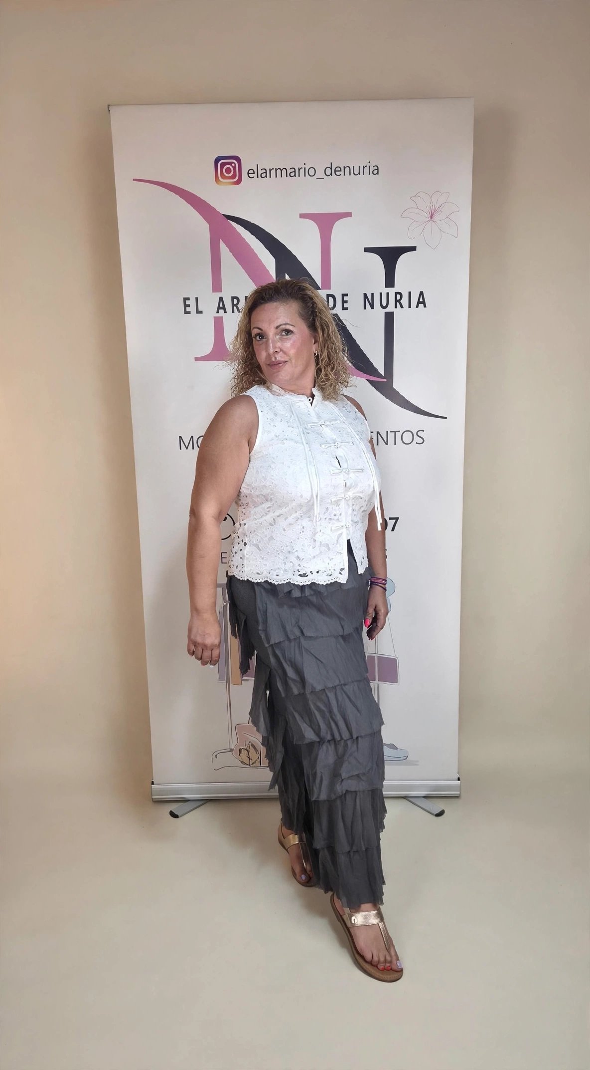 2026/07/1000239438.jpg falda dual capri gris