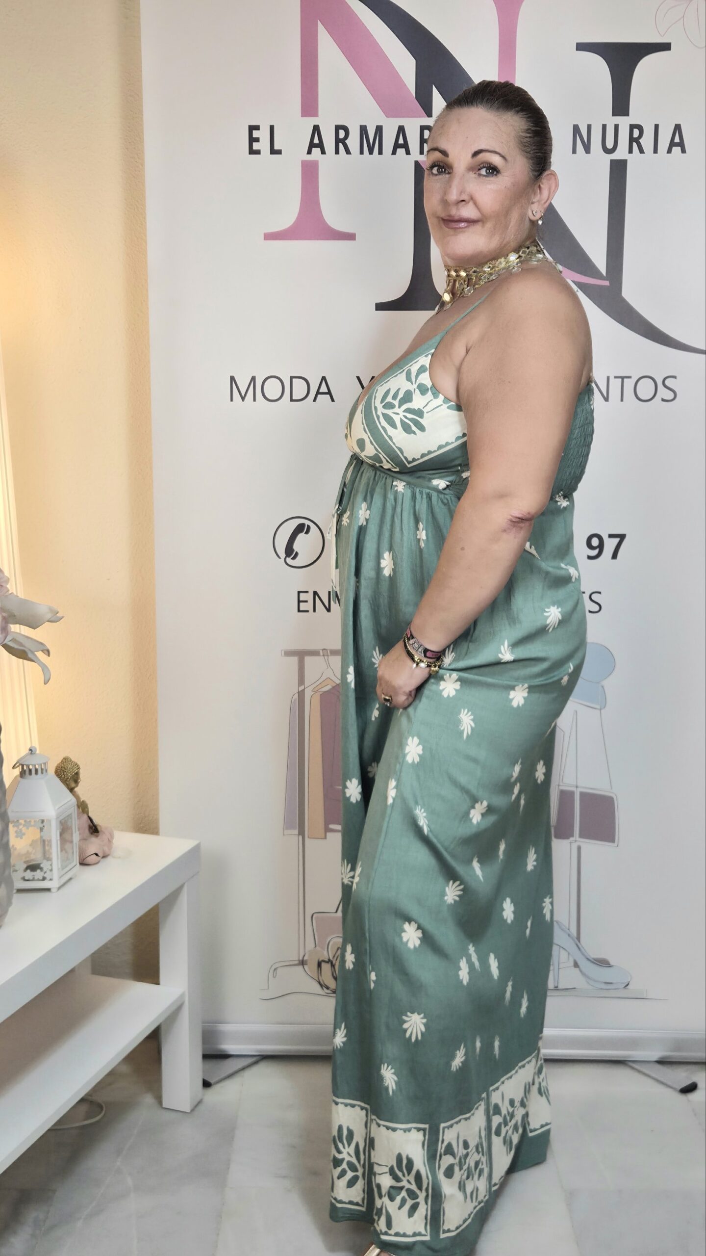 2026/08/1000269162-scaled.jpg vestido flor verde y marfil