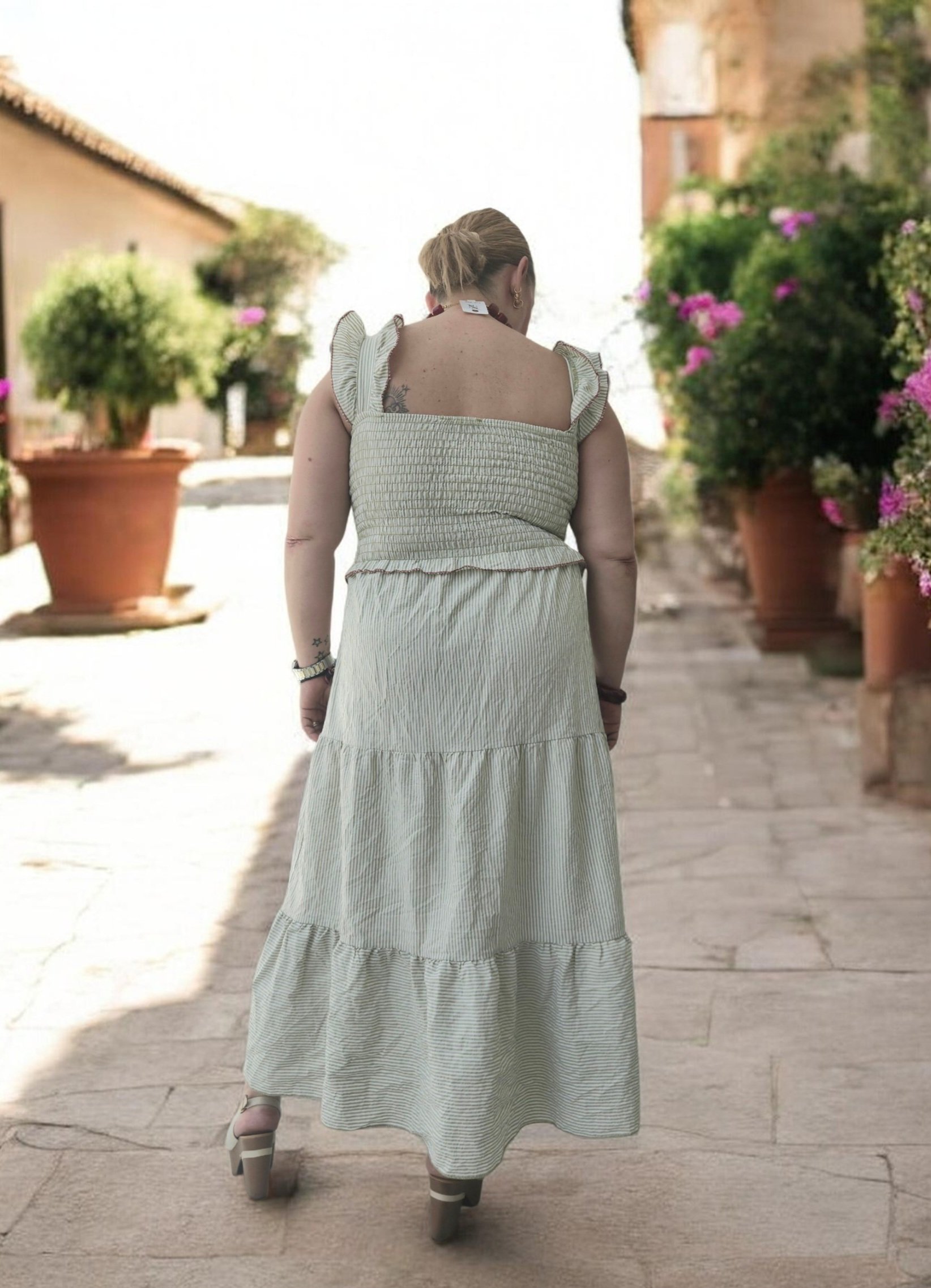 2026/09/1000275474.jpg vestido provenza verde