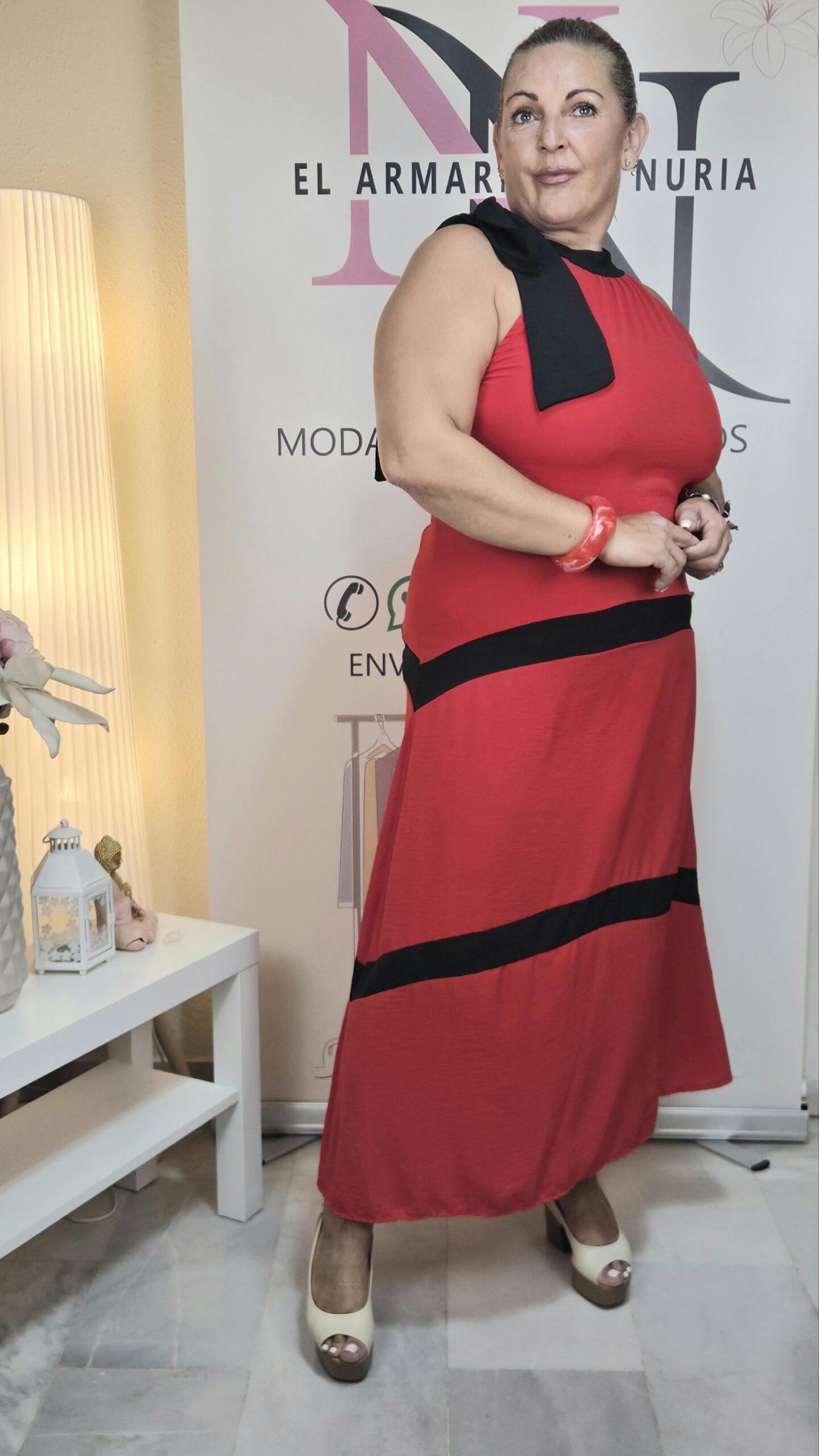 2026/09/1000275573-scaled.jpg vestido marilyn rojo y negro