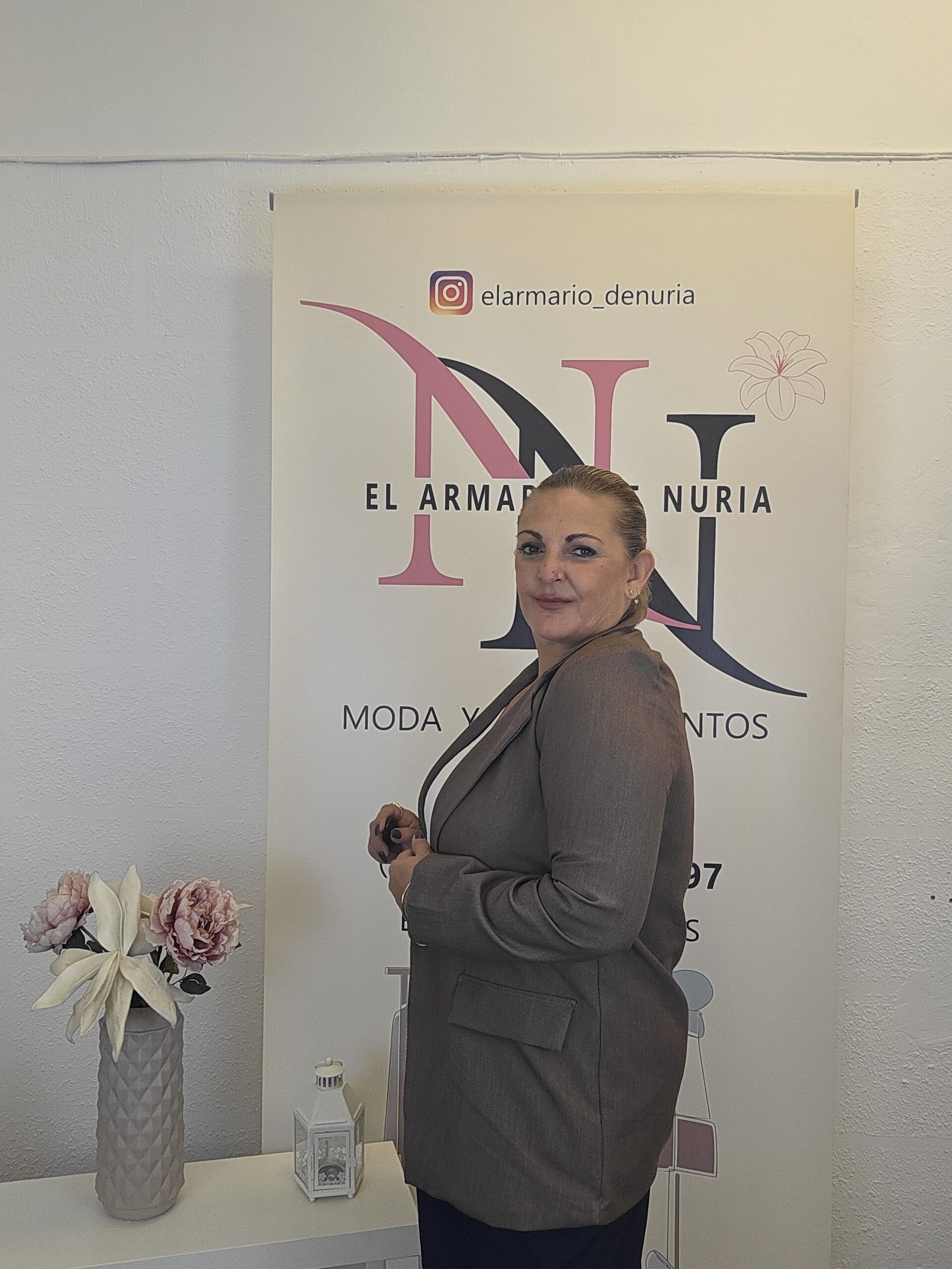 2026/10/1000322879-scaled.jpg blazer executive marrón jaspeado