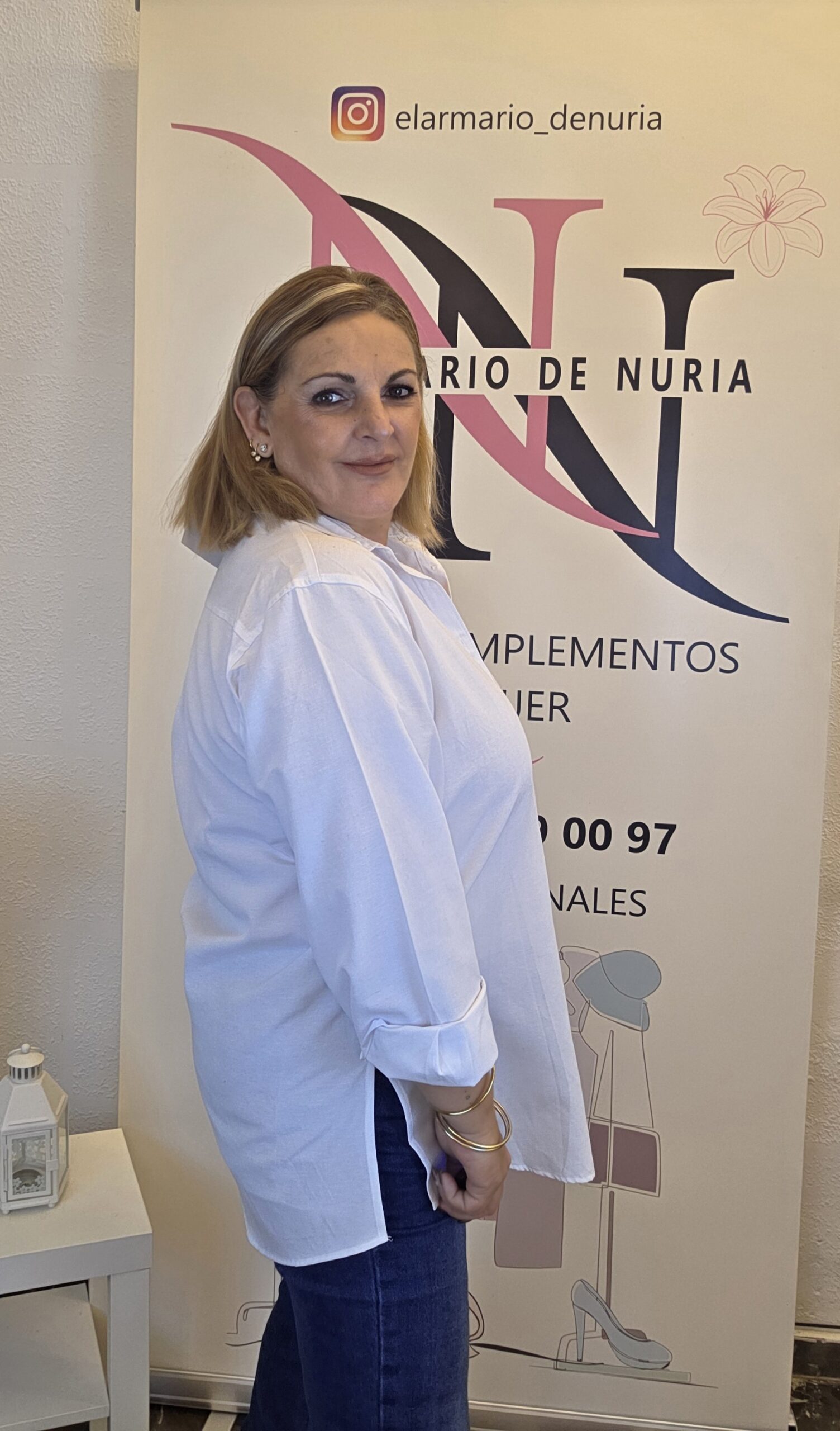 2026/10/1000335087-scaled.jpg camisa básica blanca