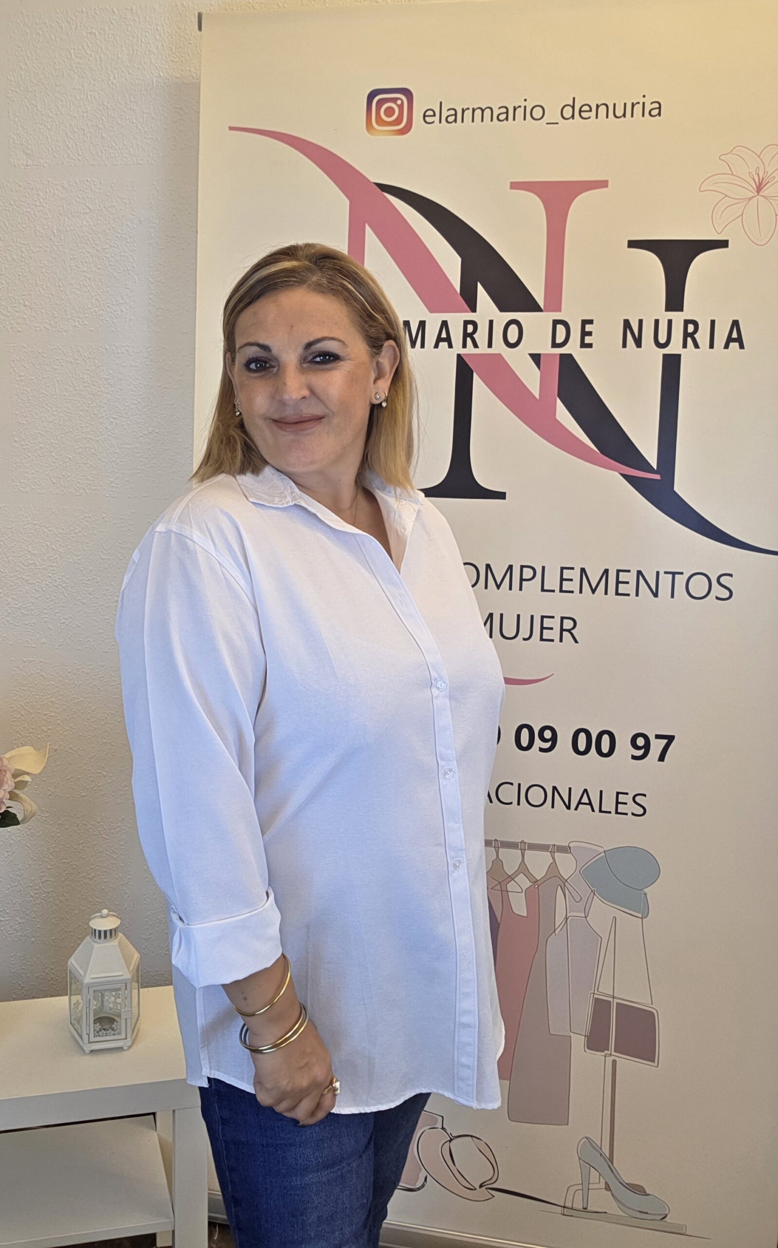 2026/10/1000335090-scaled.jpg camisa básica blanca