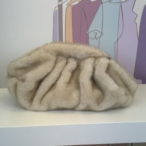 bolso clutch nube teddy beige